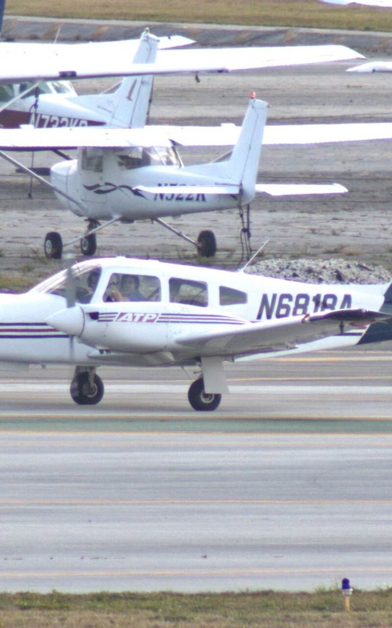 N6818A - Twin-engine aircraft
