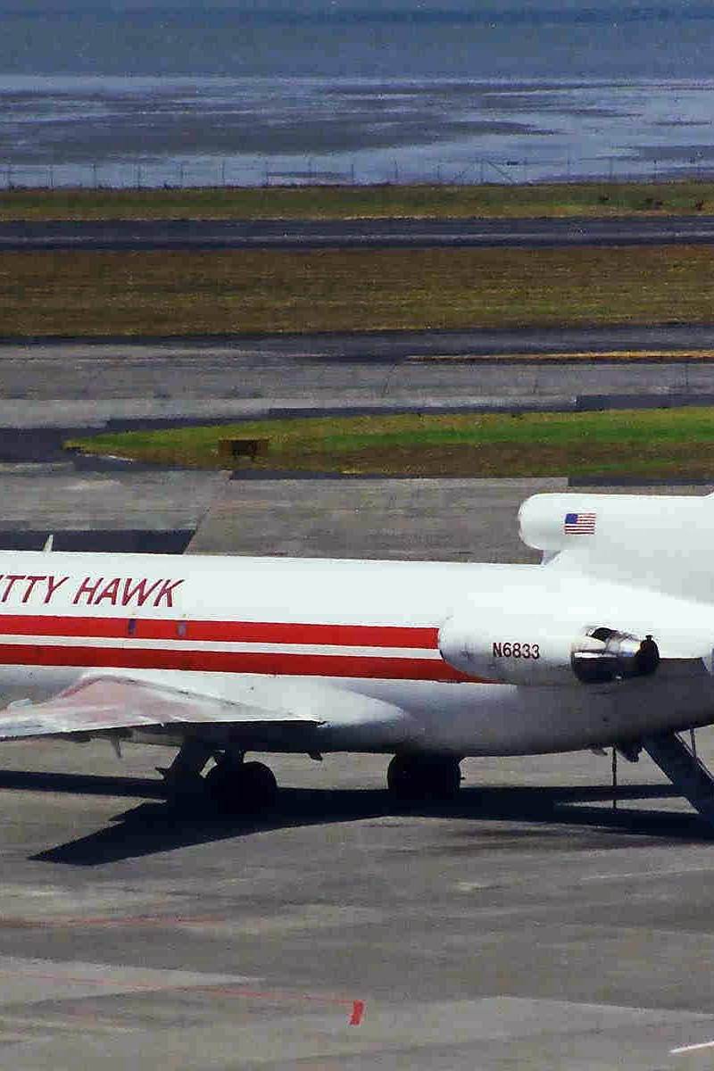 N6833 - Aircraft