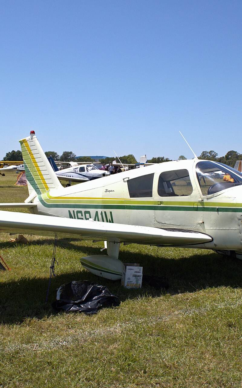 N6841W - Piper
