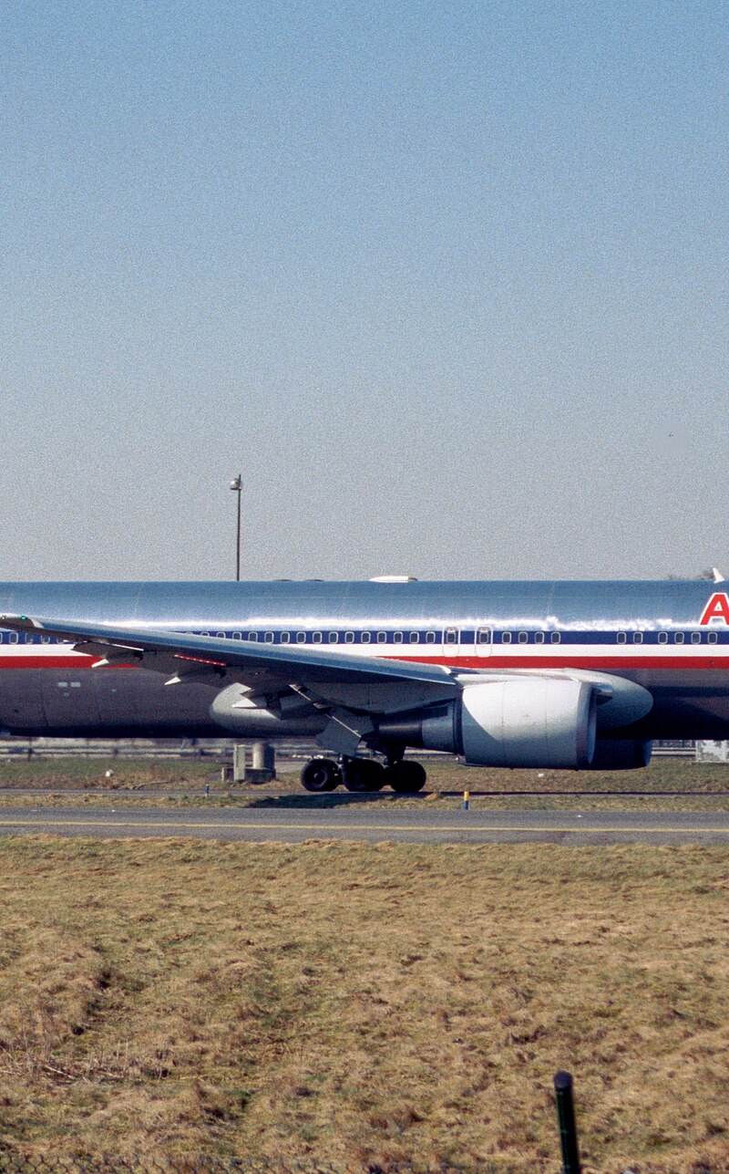 N7375A - Twin-engine aircraft