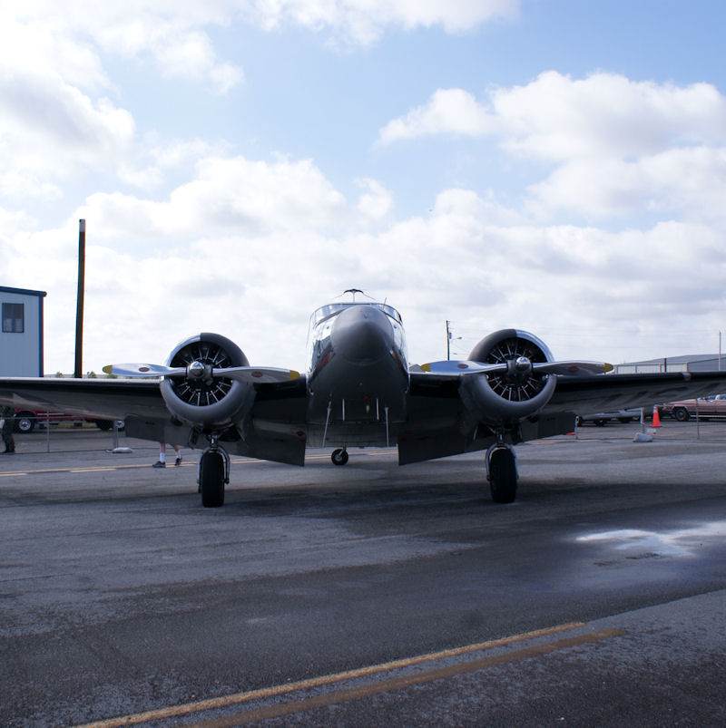  - Twin-engine aircraft