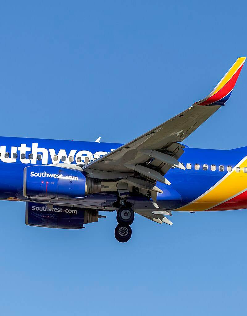 N7731A - Twin-engine aircraft