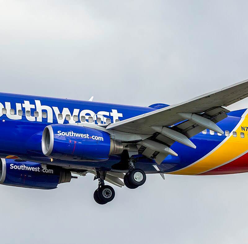 N7826B - Boeing