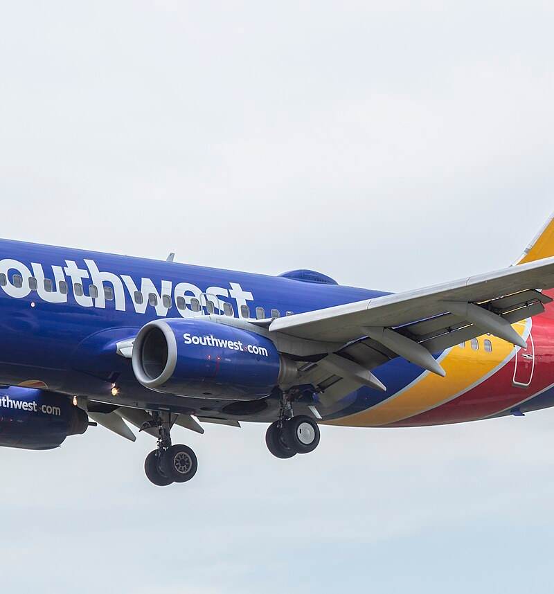 N7836A - Twin-engine aircraft