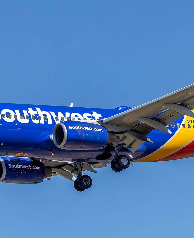 N7880D - Twin-engine aircraft