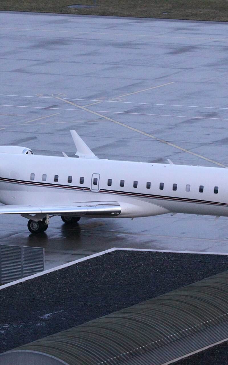N141QS - Bombardier