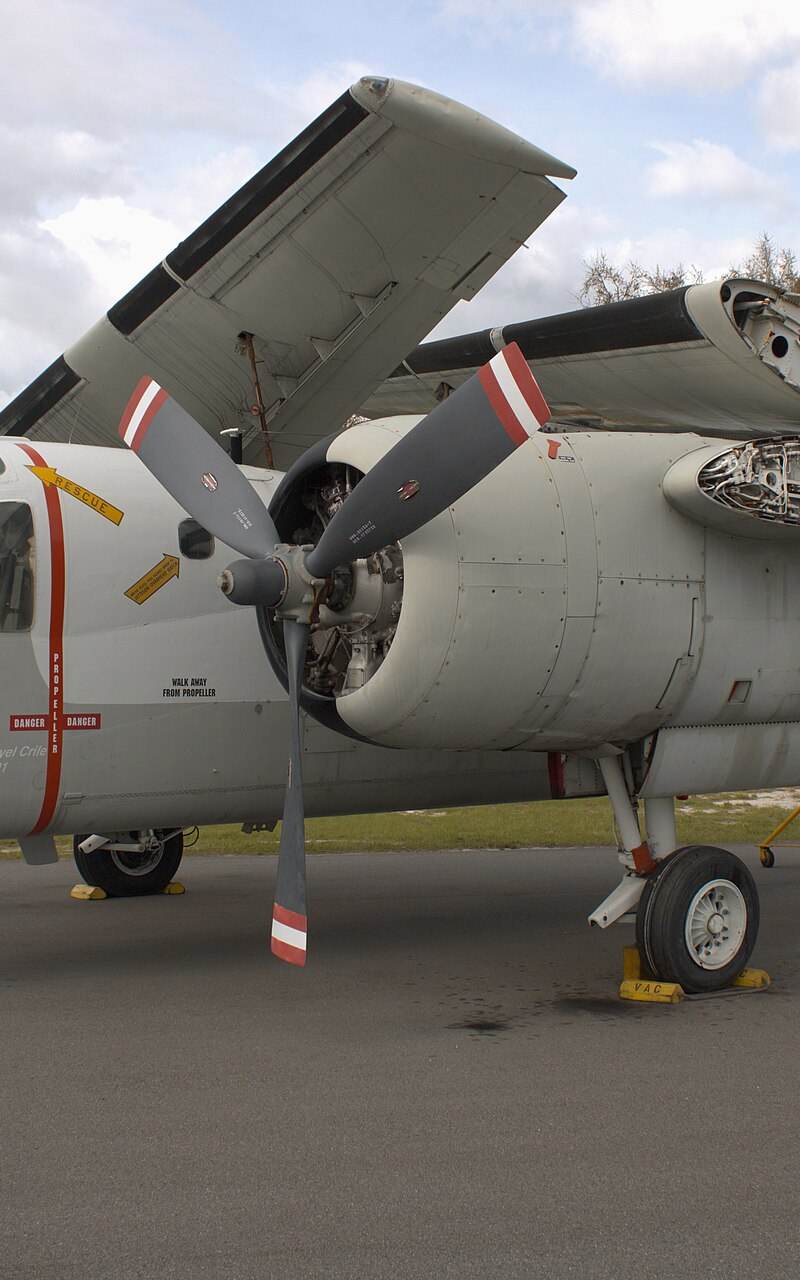 N8114T - Twin-engine aircraft