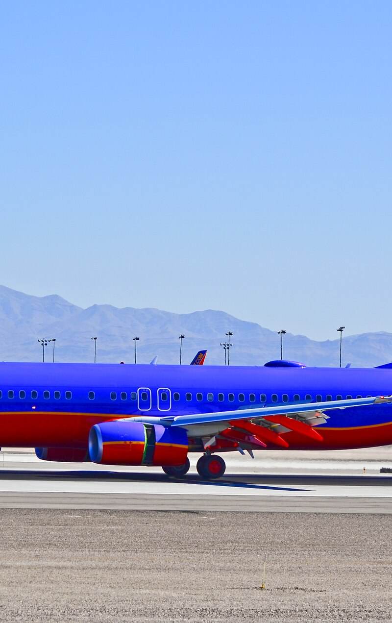 N830IJ - Twin-engine aircraft