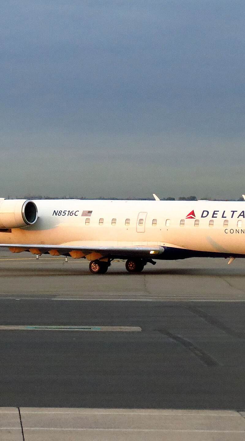 N8516C - Bombardier