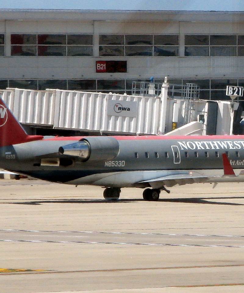 N8533D - Bombardier