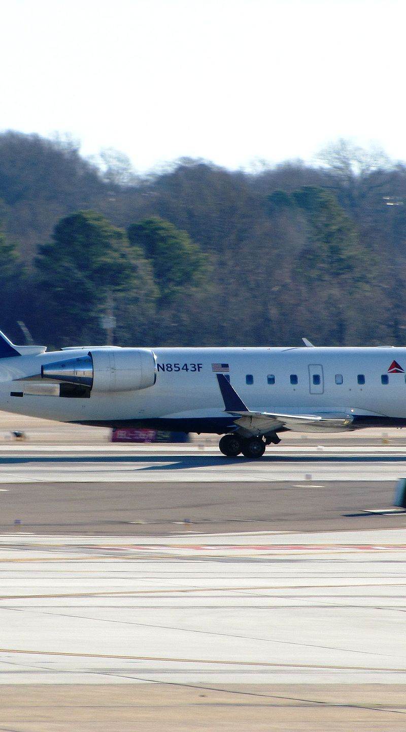 N8543F - Twin-engine aircraft