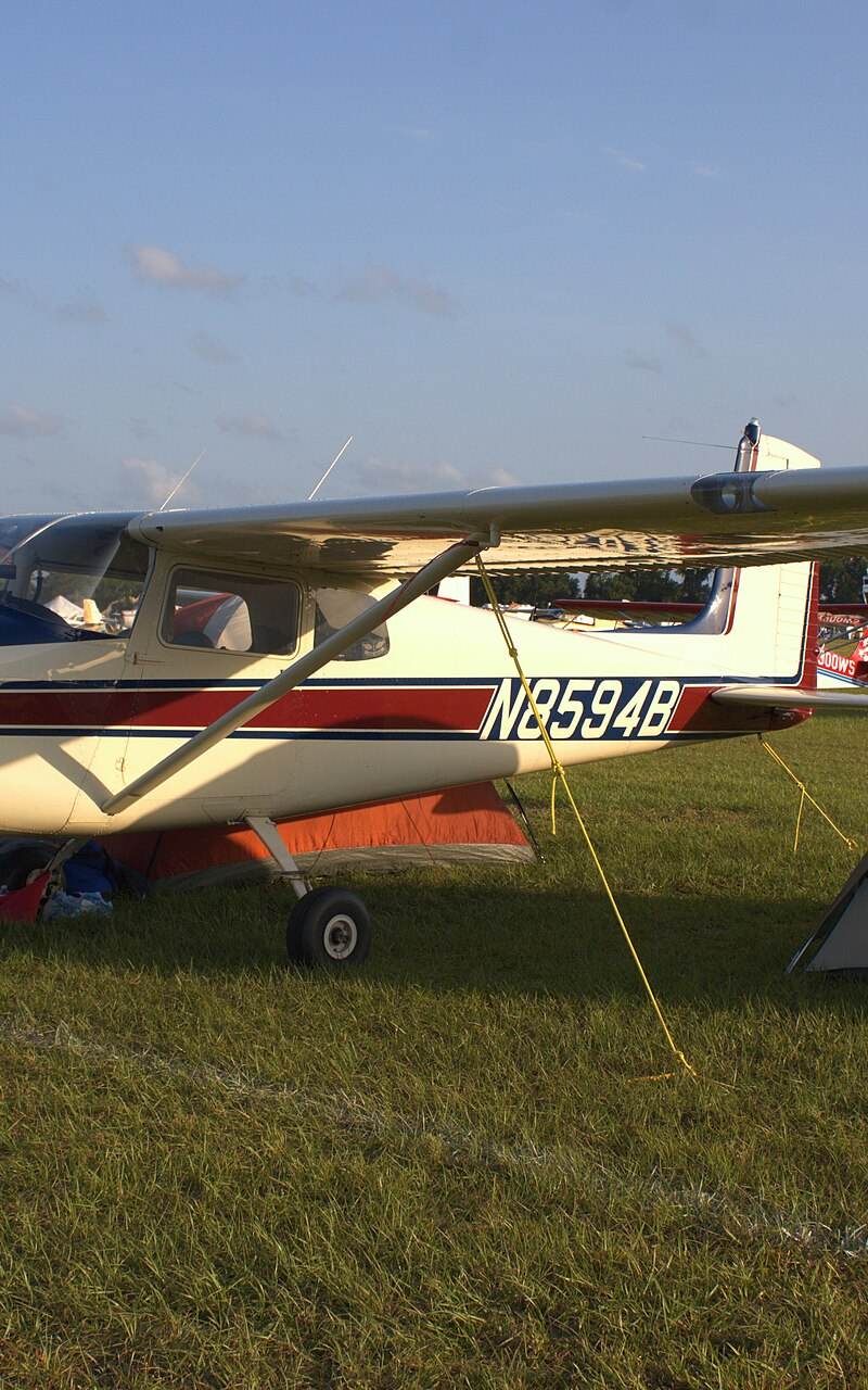N8594B - Single-engine aircraft