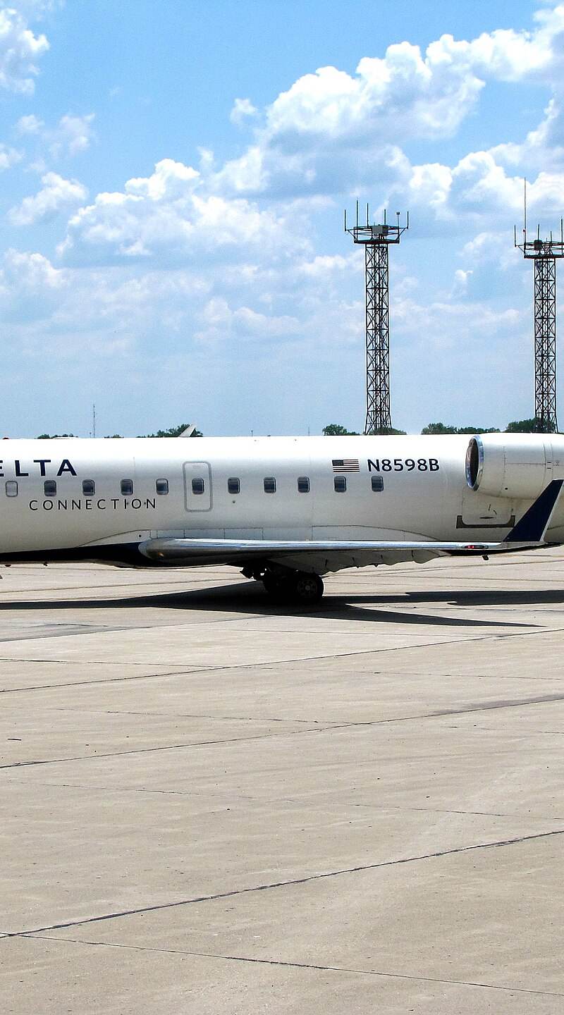 N8598B - Bombardier