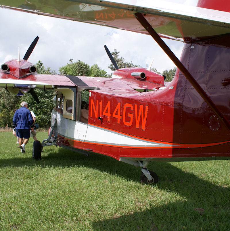 N144GW - Twin-engine aircraft
