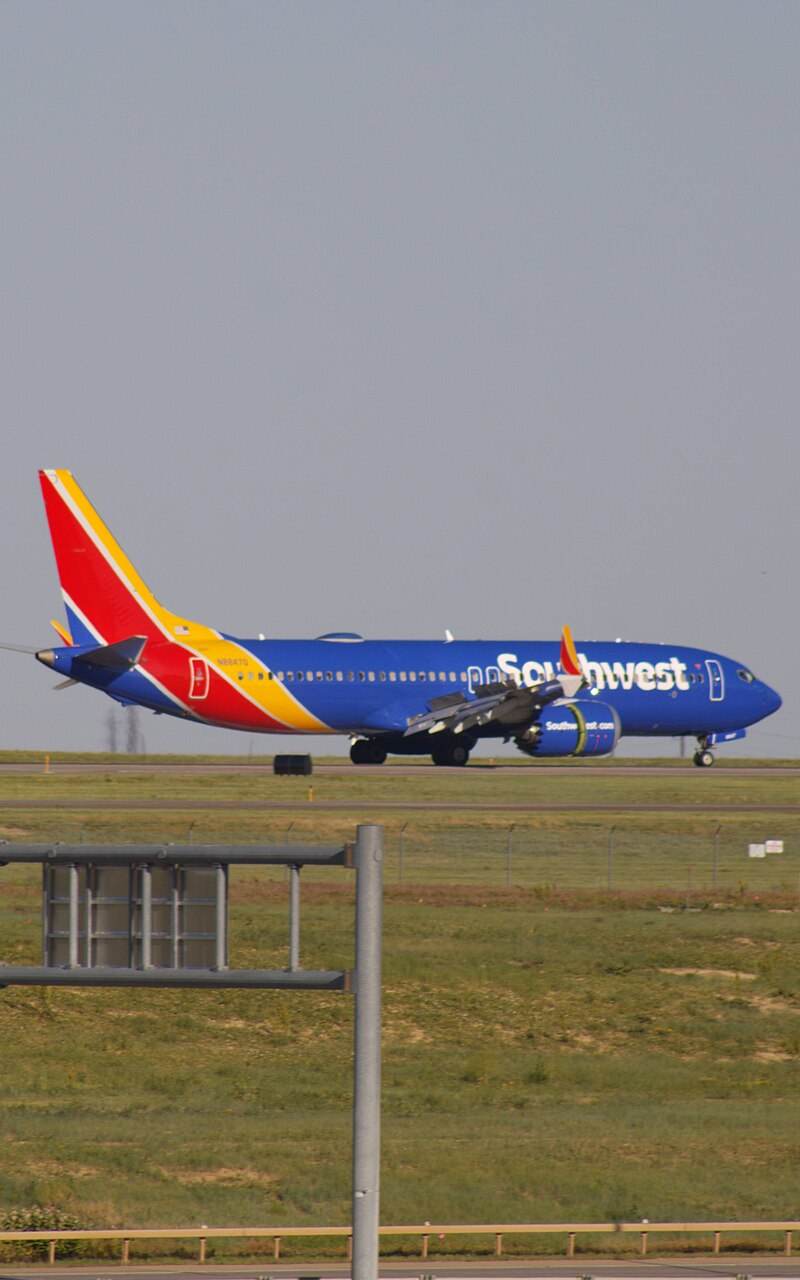 N8645A - Twin-engine aircraft