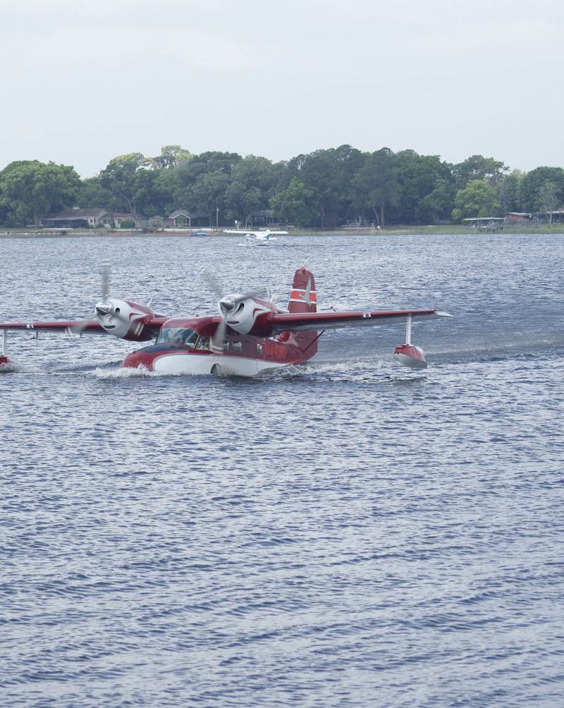 N144GW - Twin-engine aircraft