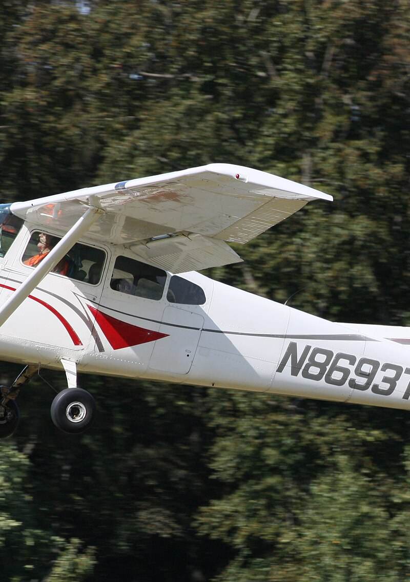N8693T - Single-engine aircraft