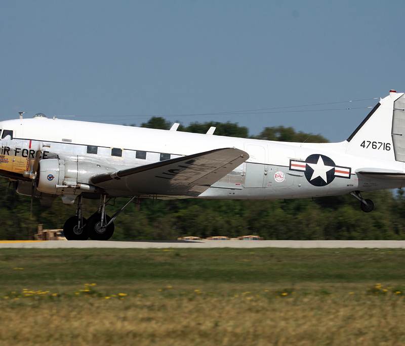 N8704 - Douglas