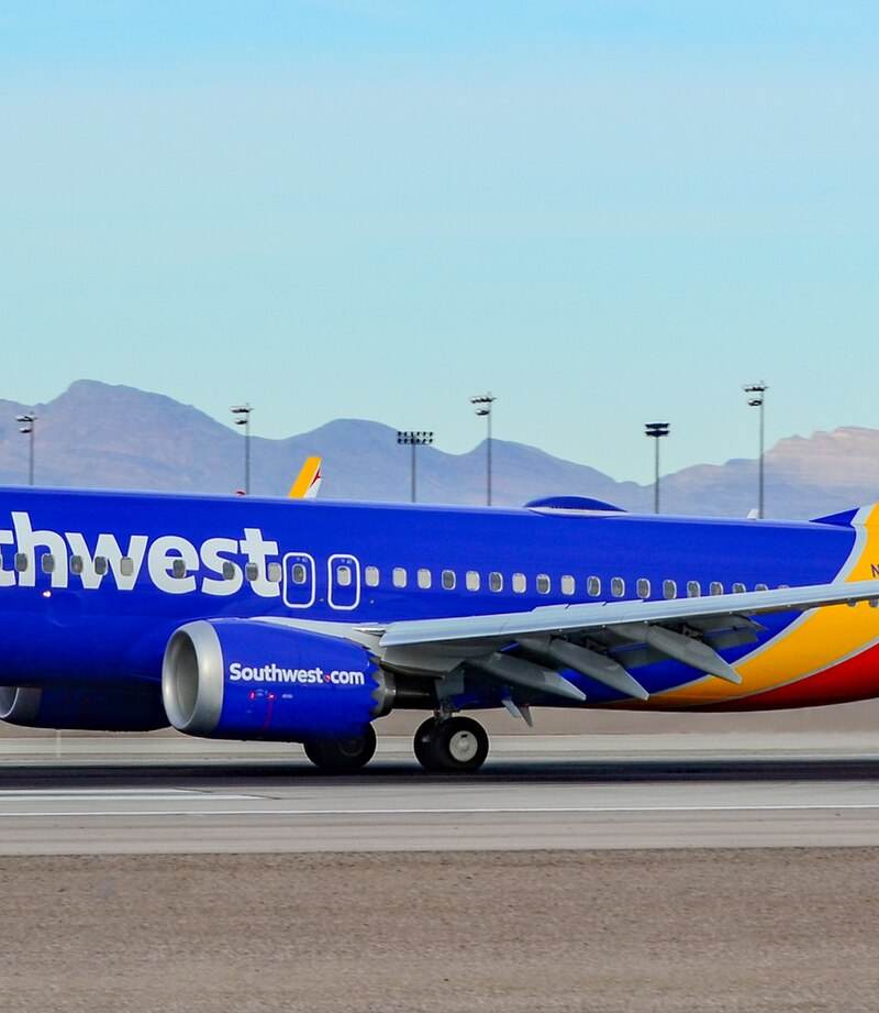 N8732S - Boeing