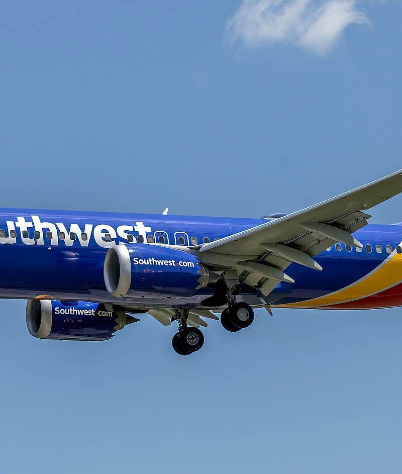 N8732S - Boeing