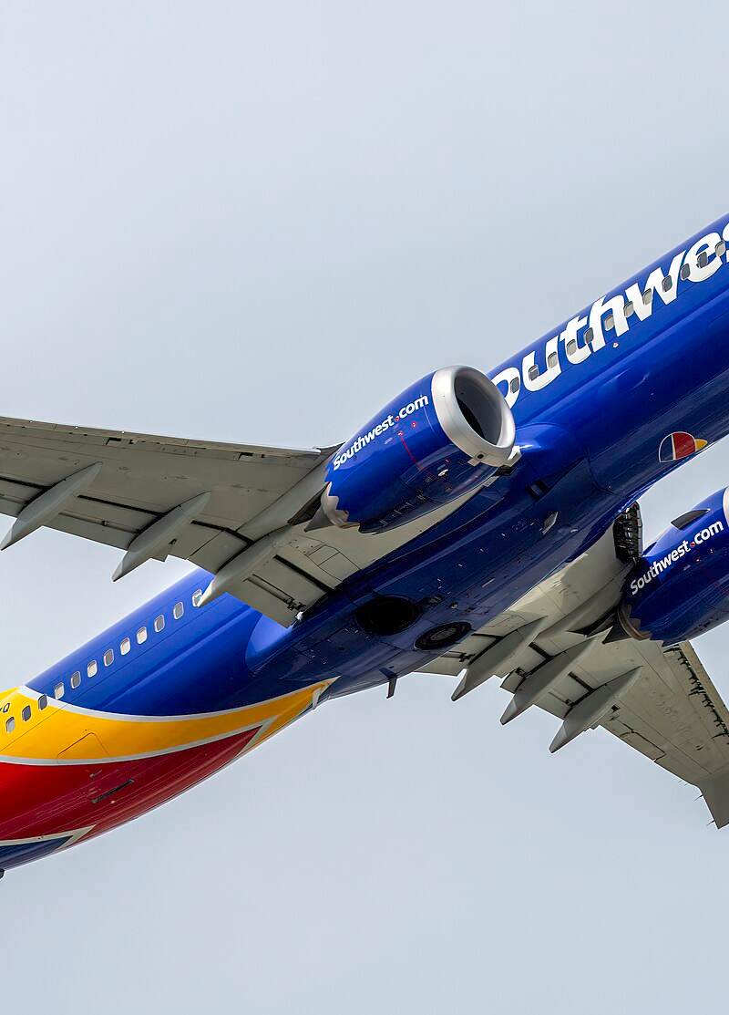 N8747Q - Twin-engine aircraft