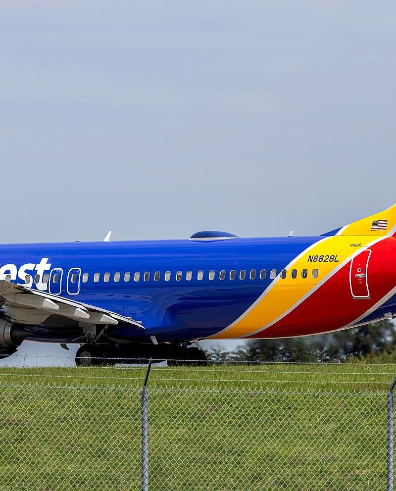 N8828L - Boeing