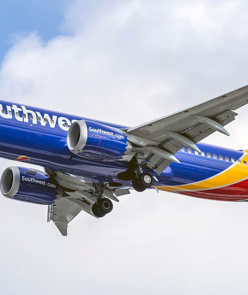 N8839Q - Twin-engine aircraft