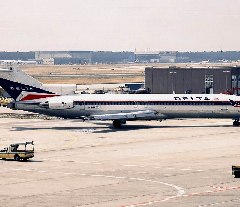 N8873Z - Boeing