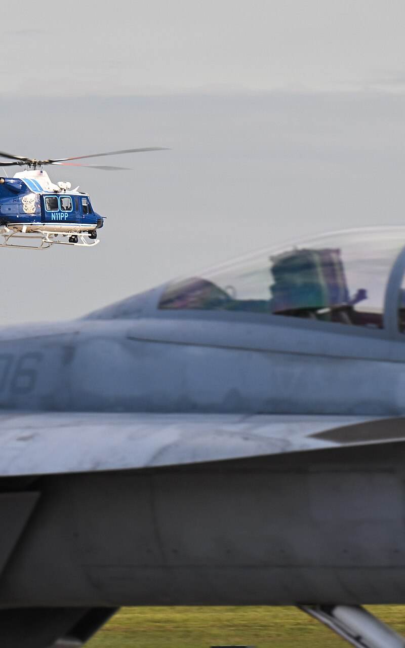 N11PP - Helicopter