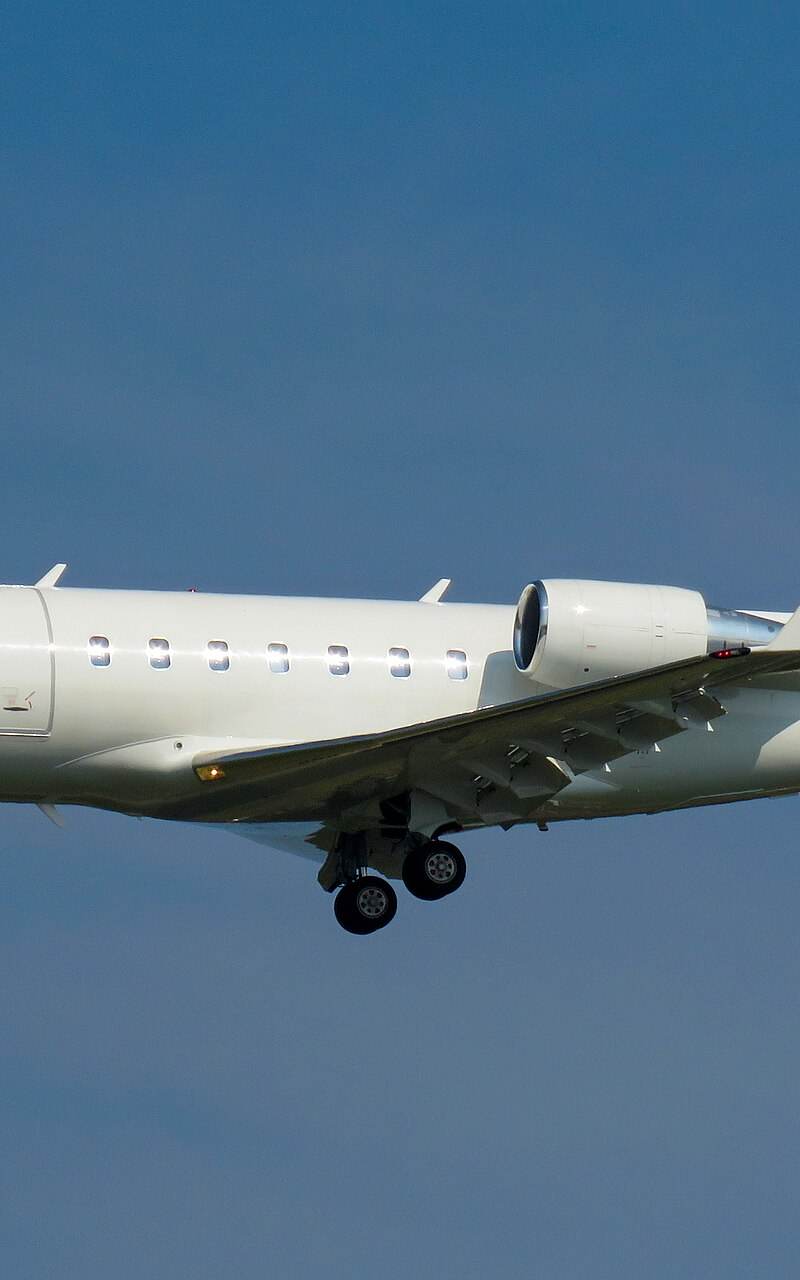 N8895 - Business jet