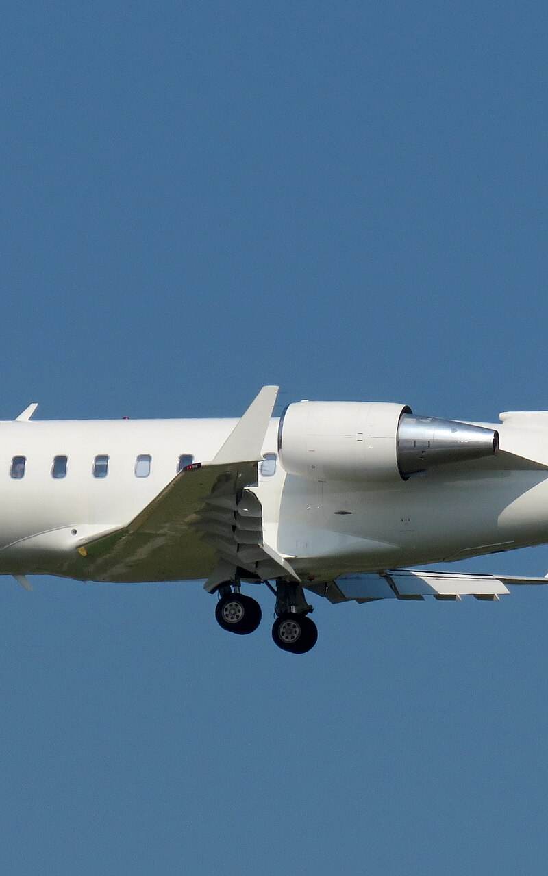 N8895 - Business jet