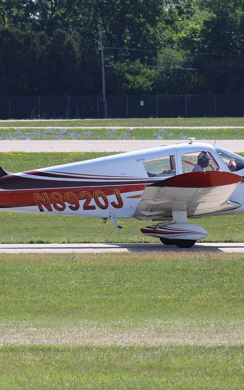 N8920J - Single-engine aircraft
