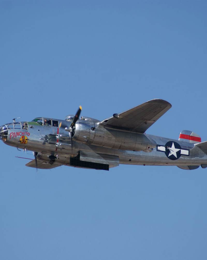  - Twin-engine aircraft