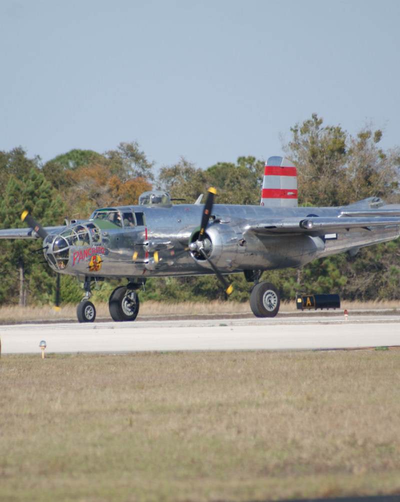  - Twin-engine aircraft