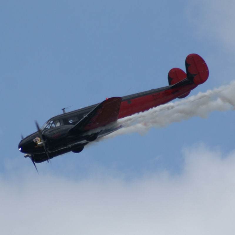 N9109R - Twin-engine aircraft