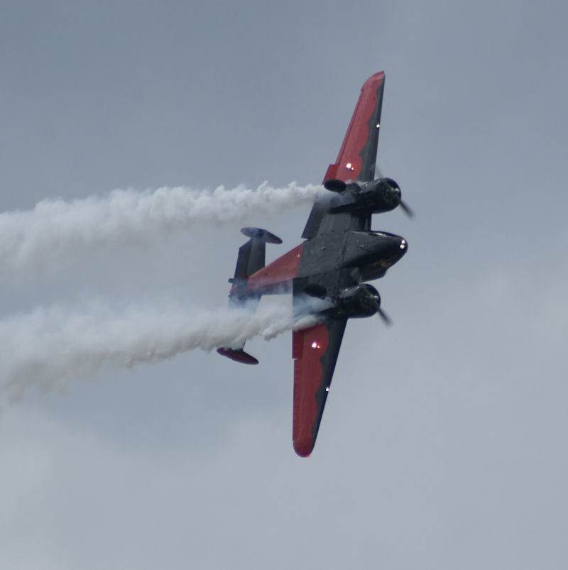 N9109R - Twin-engine aircraft