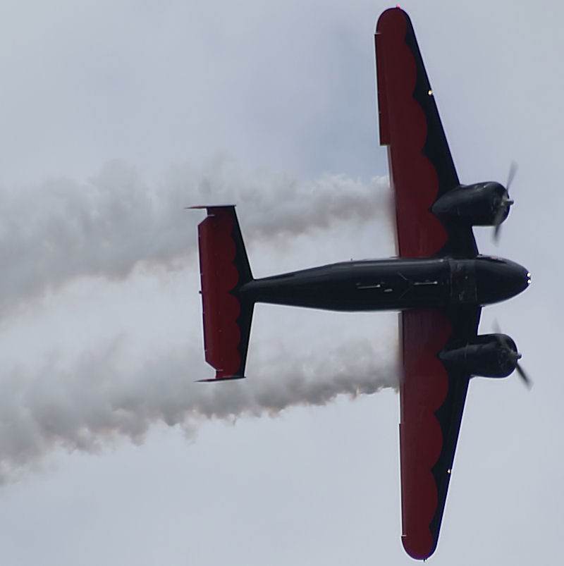 N9109R - Twin-engine aircraft