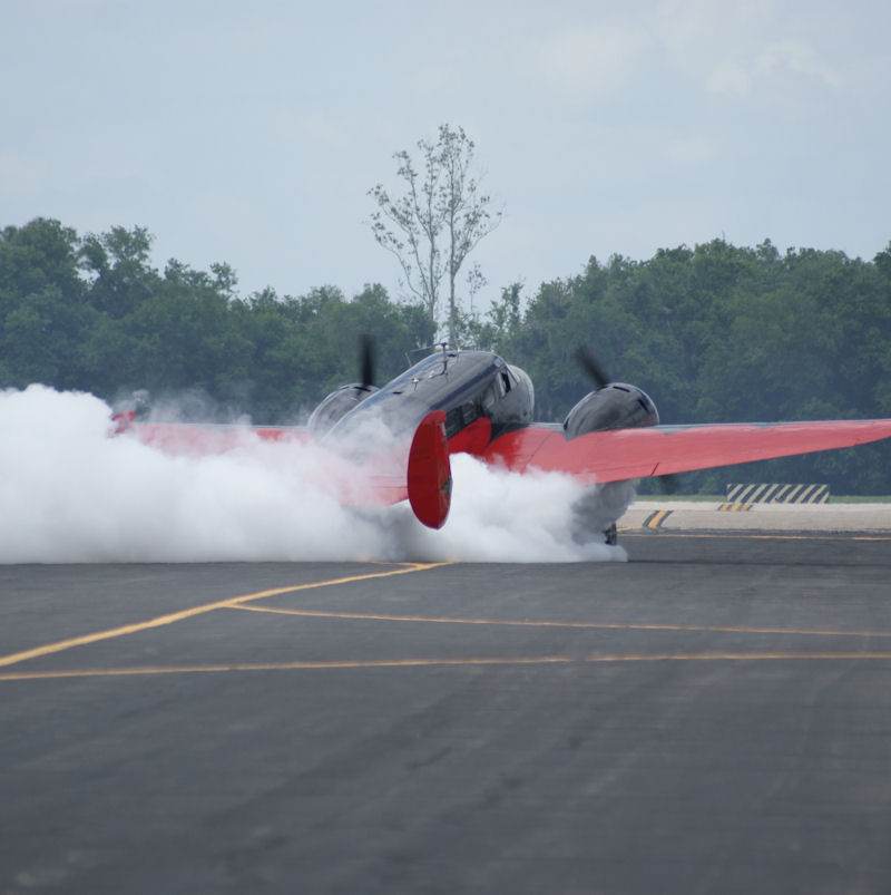 N9109R - Twin-engine aircraft