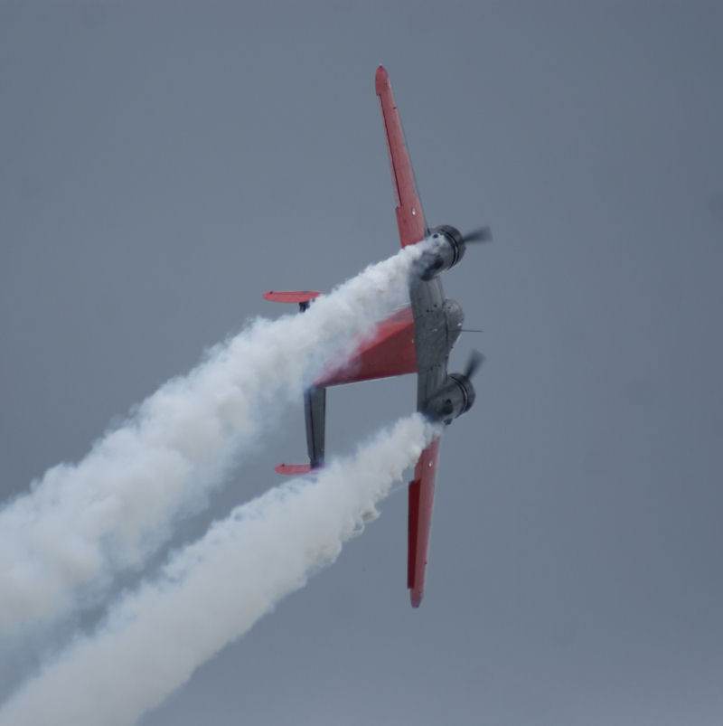 N9109R - Twin-engine aircraft
