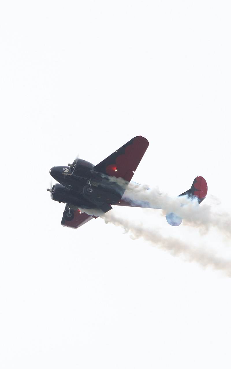 N9109R - Twin-engine aircraft