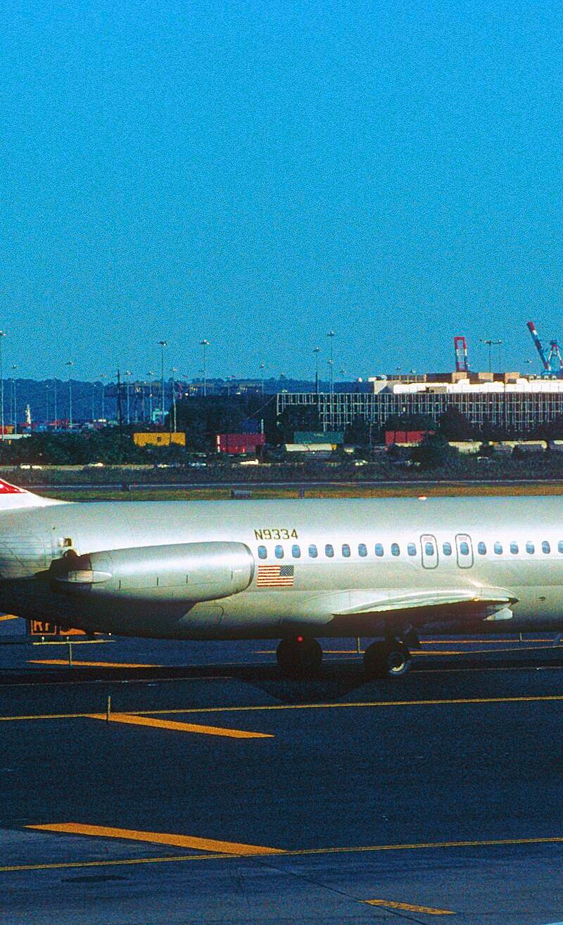 N9334 - Aircraft