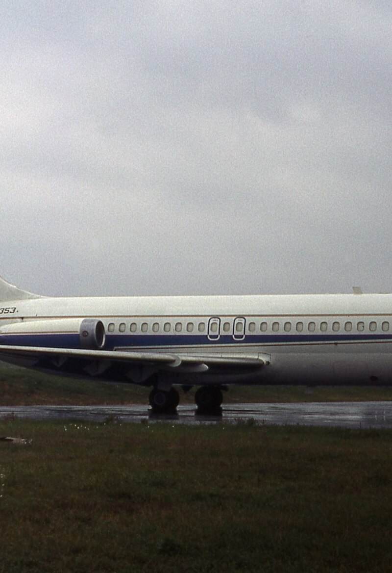 N9353 - Aircraft