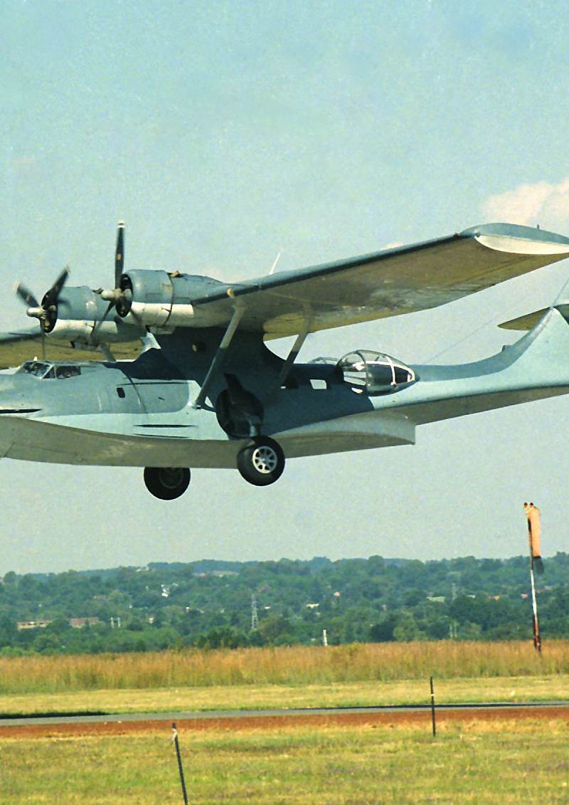 N9521C - Twin-engine aircraft