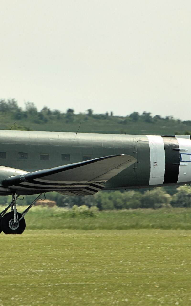 N147DC - Douglas