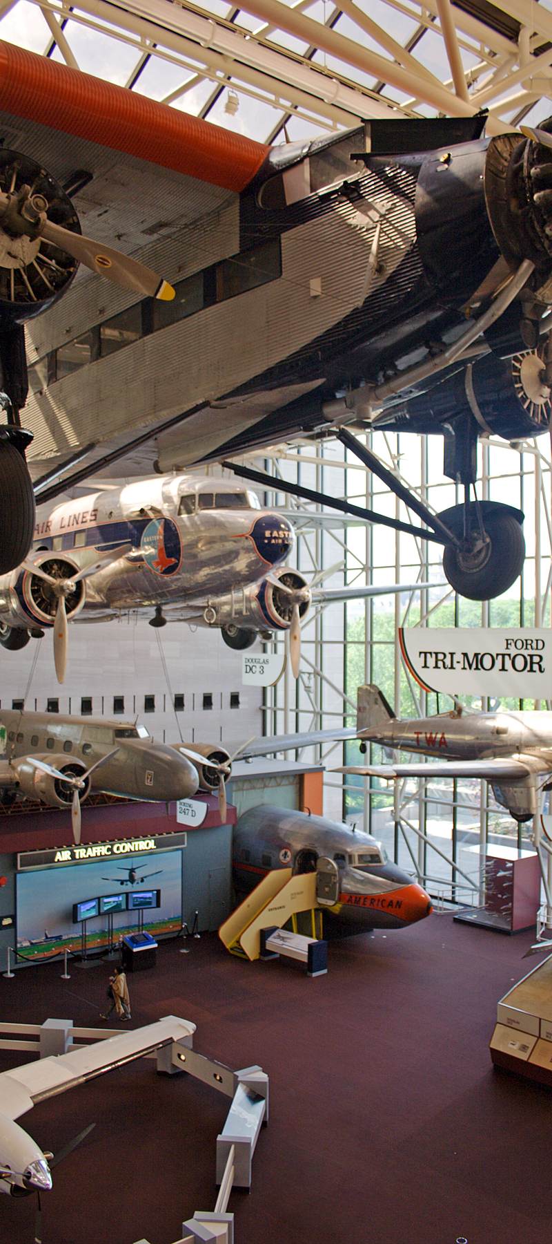  - Twin-engine aircraft