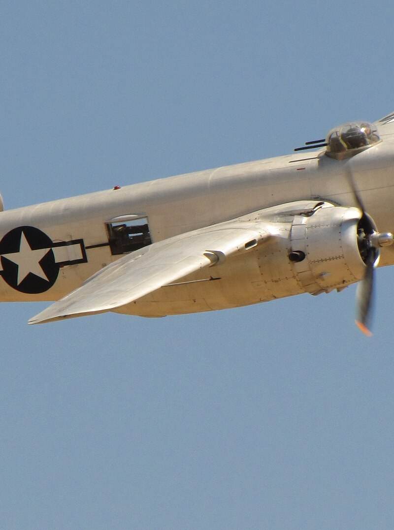  - Twin-engine aircraft