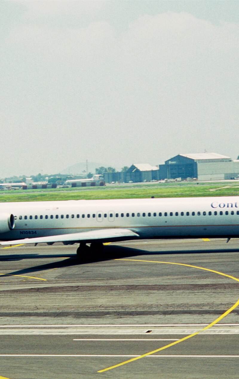 N10834 - Aircraft