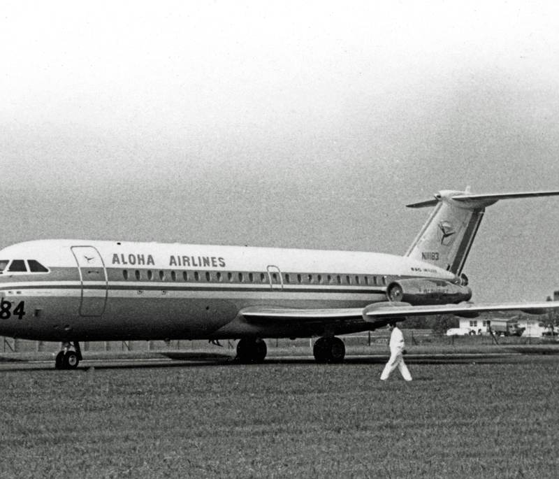 N11183 - Aircraft