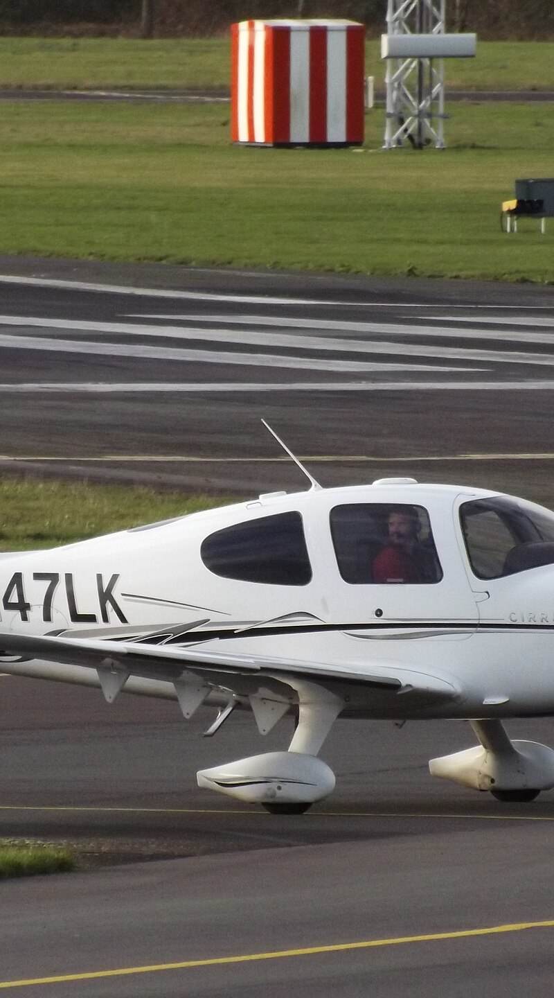N147LK - Cirrus