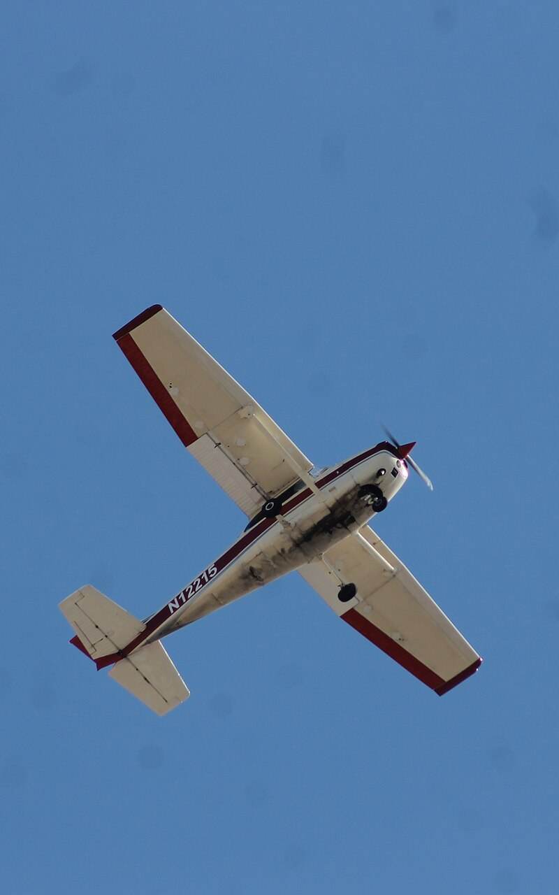 N12215 - Single-engine aircraft